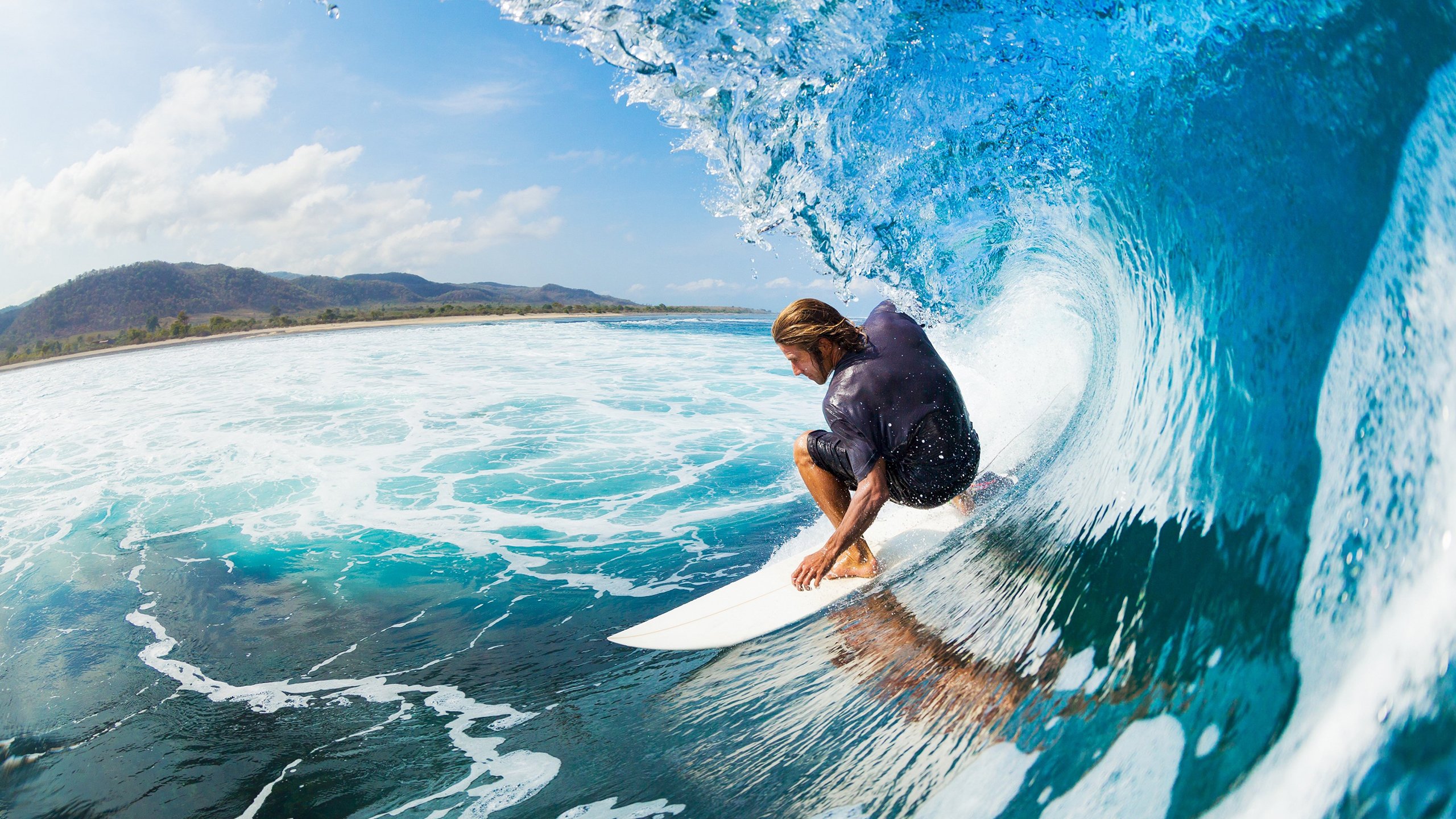 日本足球队展现强大团队合作精神，日本足球队的称号