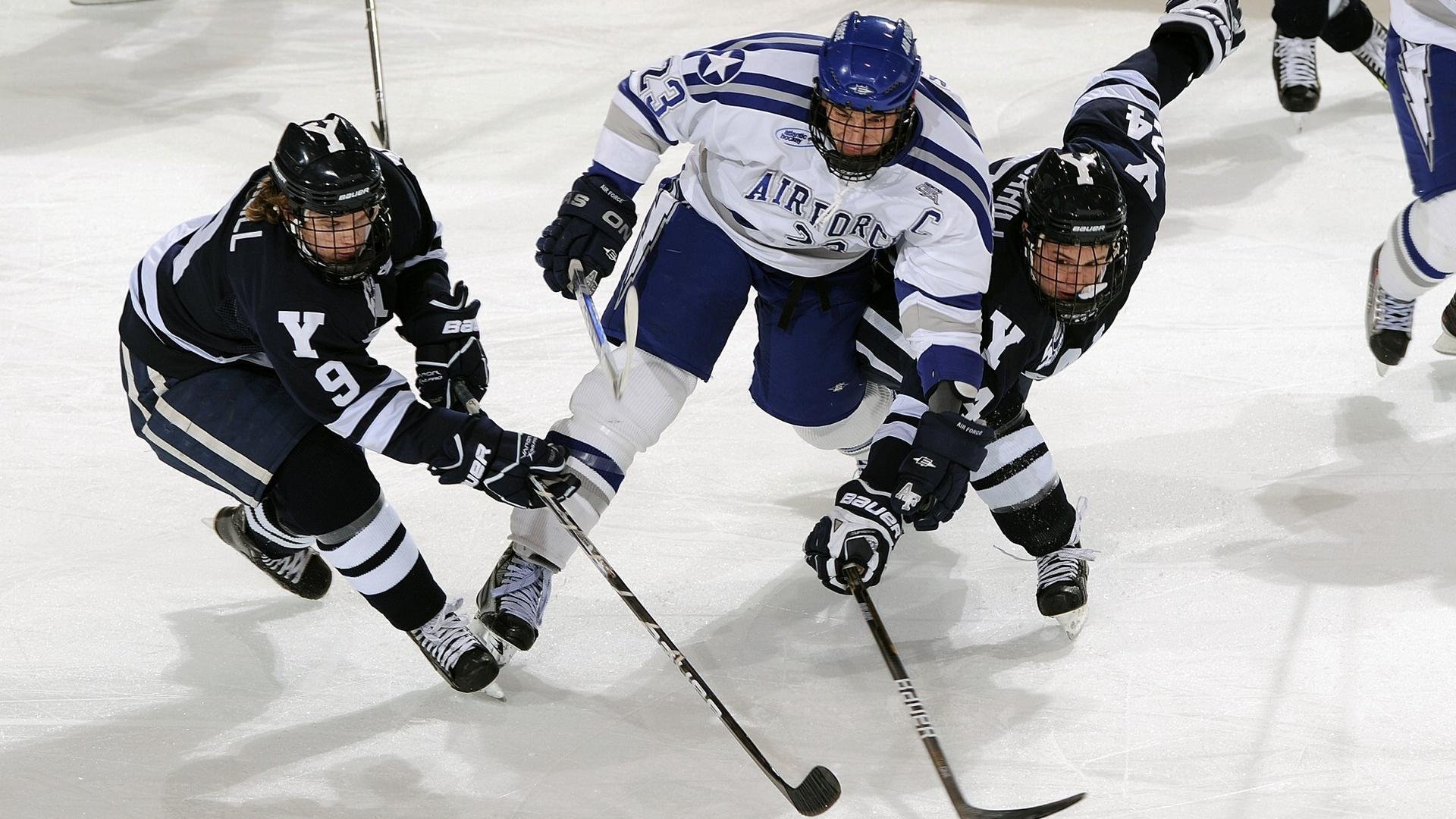 西班牙反曲弓女队在“春箭”大奖赛四分之一决赛中负于中国队,反曲弓赛制